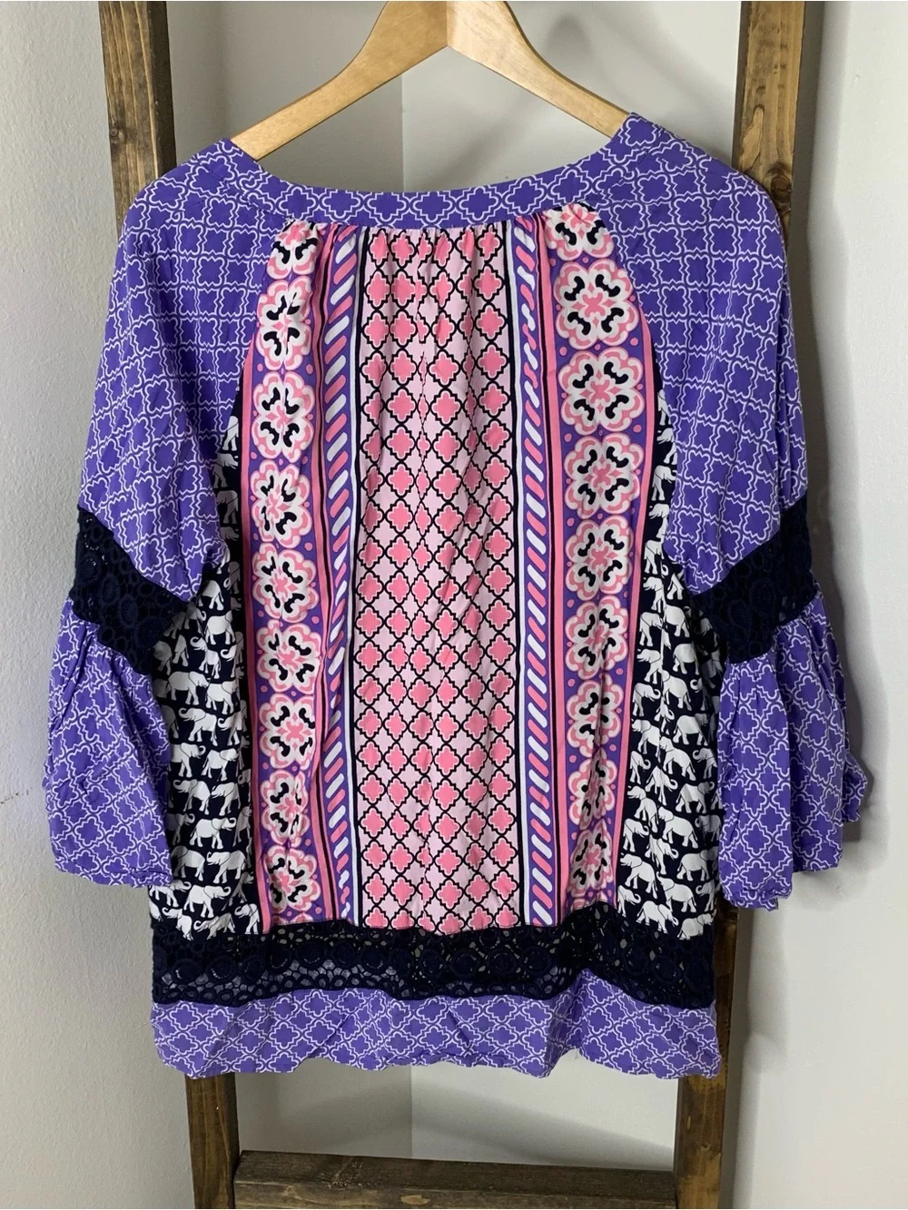 Crown & Ivy Boho Floral & Elephant Print Peasant Top Pink & Purple Size L